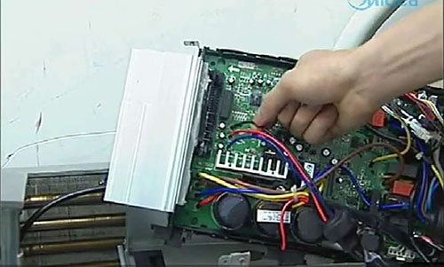 番禺美的空调电话是多少